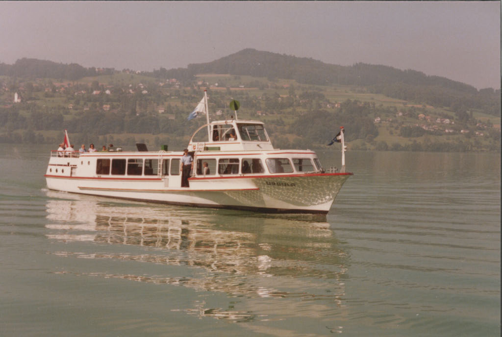 Motorschiff "URSULA"